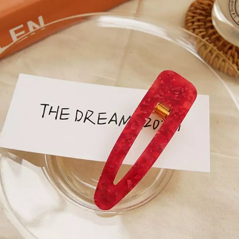 🍁 New Red Acrylic Trend Oversized Hair Clip